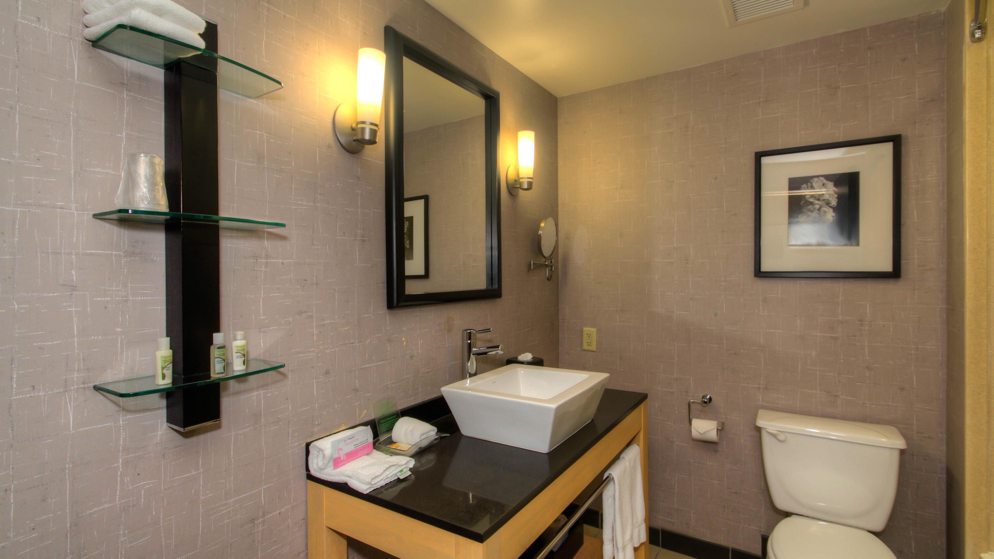 Holiday Inn Boise Airport By Ihg Exterior photo